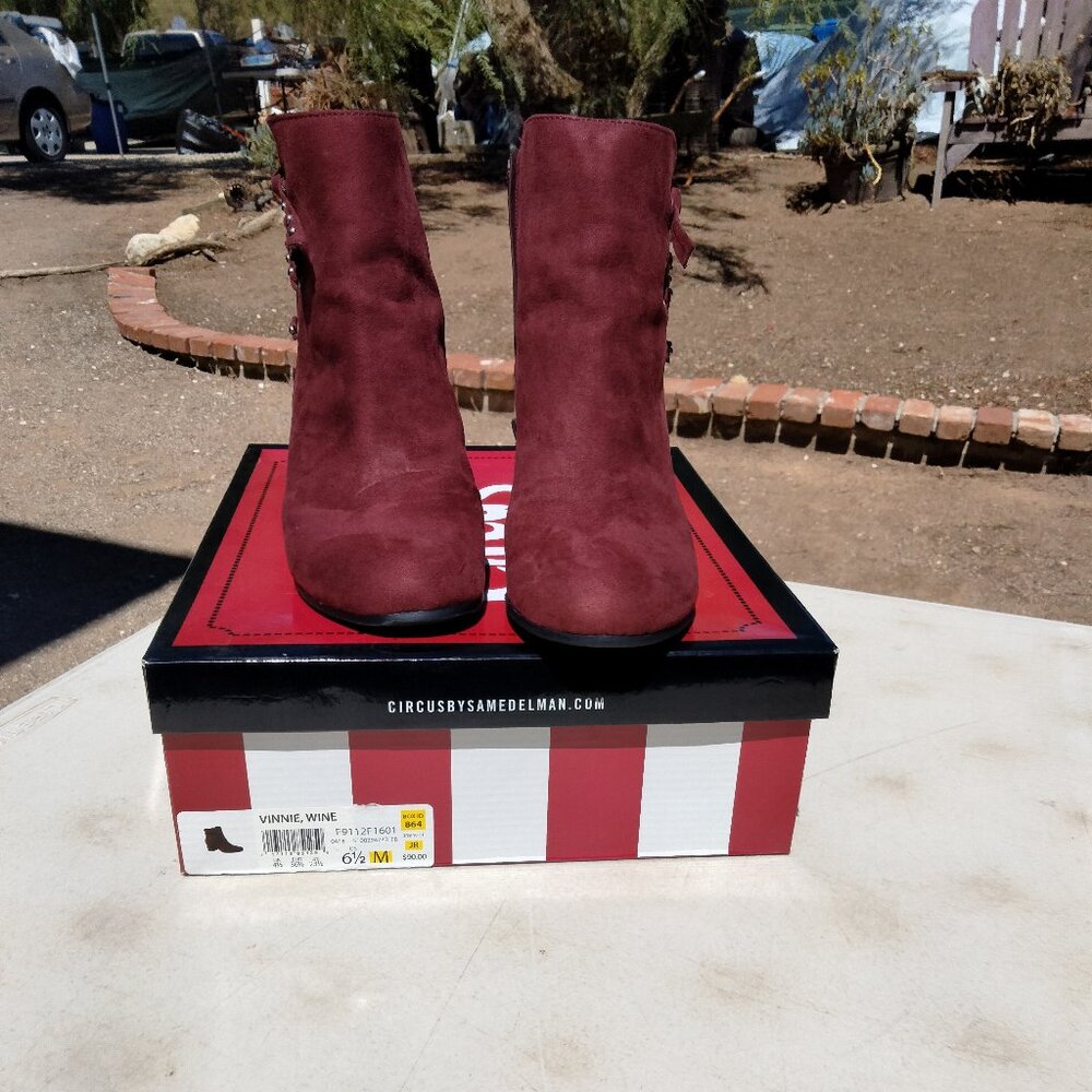 CIRCUS BY SAM EDELMAN VINNIE WINE 6-1/2 M NOS with Box Bootie